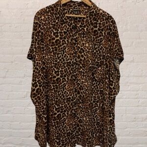 TORRID, Button up neutral Leopard Print short sleeve rayon blouse top 5X